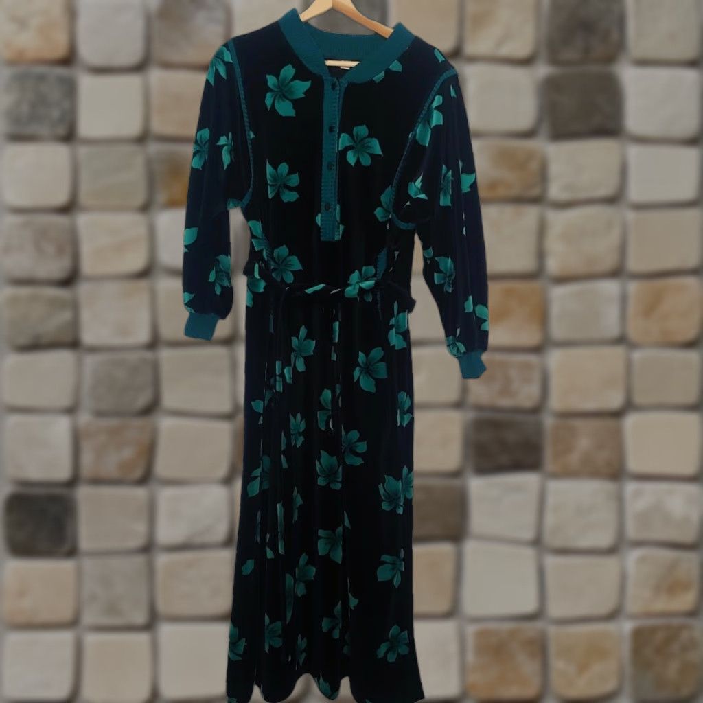 Velour VINTAGE Robe Women Long Velour Black Teal Floral Button Belt Hawaiian Plumeria Size ONE SIZE - 1 Thumbnail