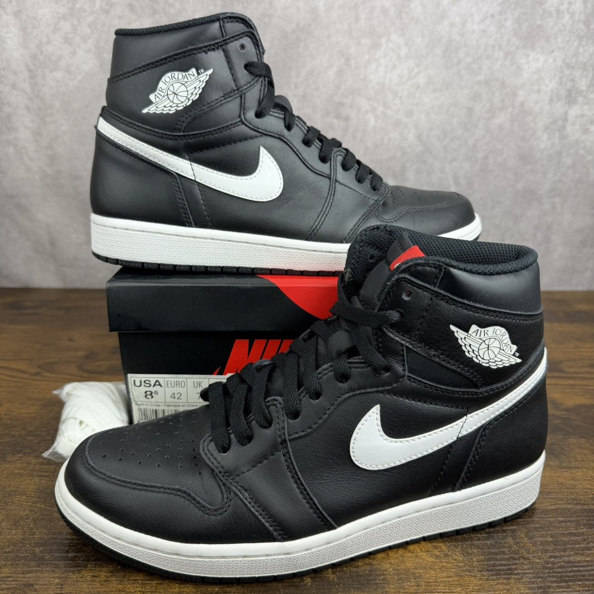 Jordan Brand Air Jordan 1 Retro High PRM Yin Yang 2016 555088-011 Black Size US 8.5 / EU 41-42 - 2 Thumbnail