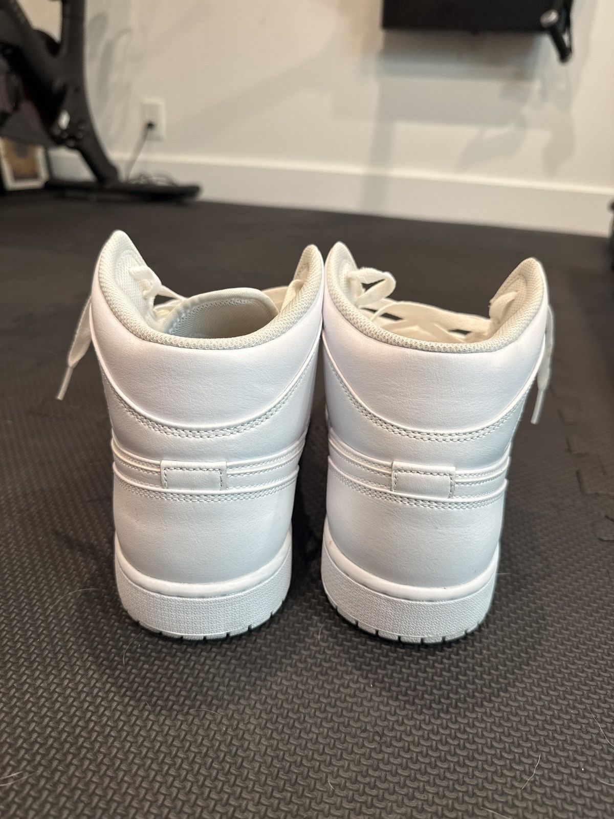 Nike Nike Air Jordan 1 Mid Triple White Size US 13 / EU 46 - 4 Thumbnail