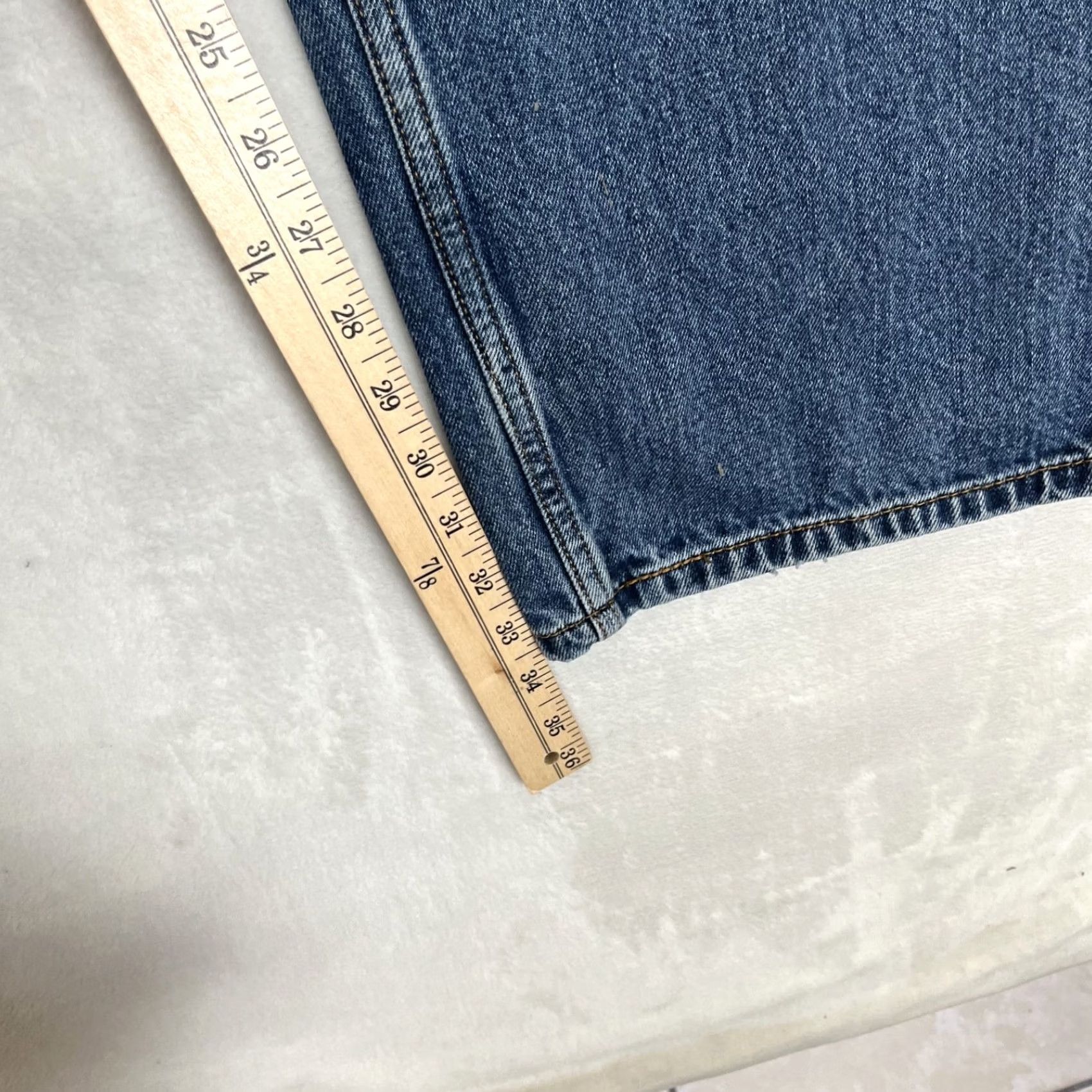 Levi's VINTAGE Levi’s 505 Jeans Blue Denim 40x34 Medium Wash 90s USA Levi's 500 Series Mens Straight 5-Pocket Design Size US 40 / EU 56 - 5 Thumbnail