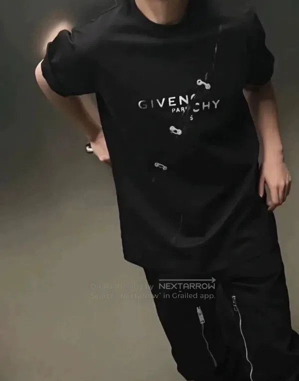 Givenchy Givenchy New Black Visual Trap Short Sleeve Size US M / EU 48-50 / 2 - 8 Thumbnail