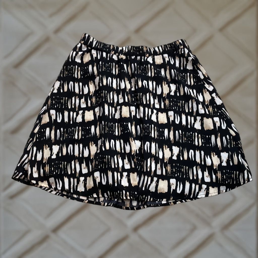 Banana Republic Banana Republic Skirt Womens M Black White Short A-Line Elastic Waist Size 32" / US 10 / IT 46 - 1 Thumbnail