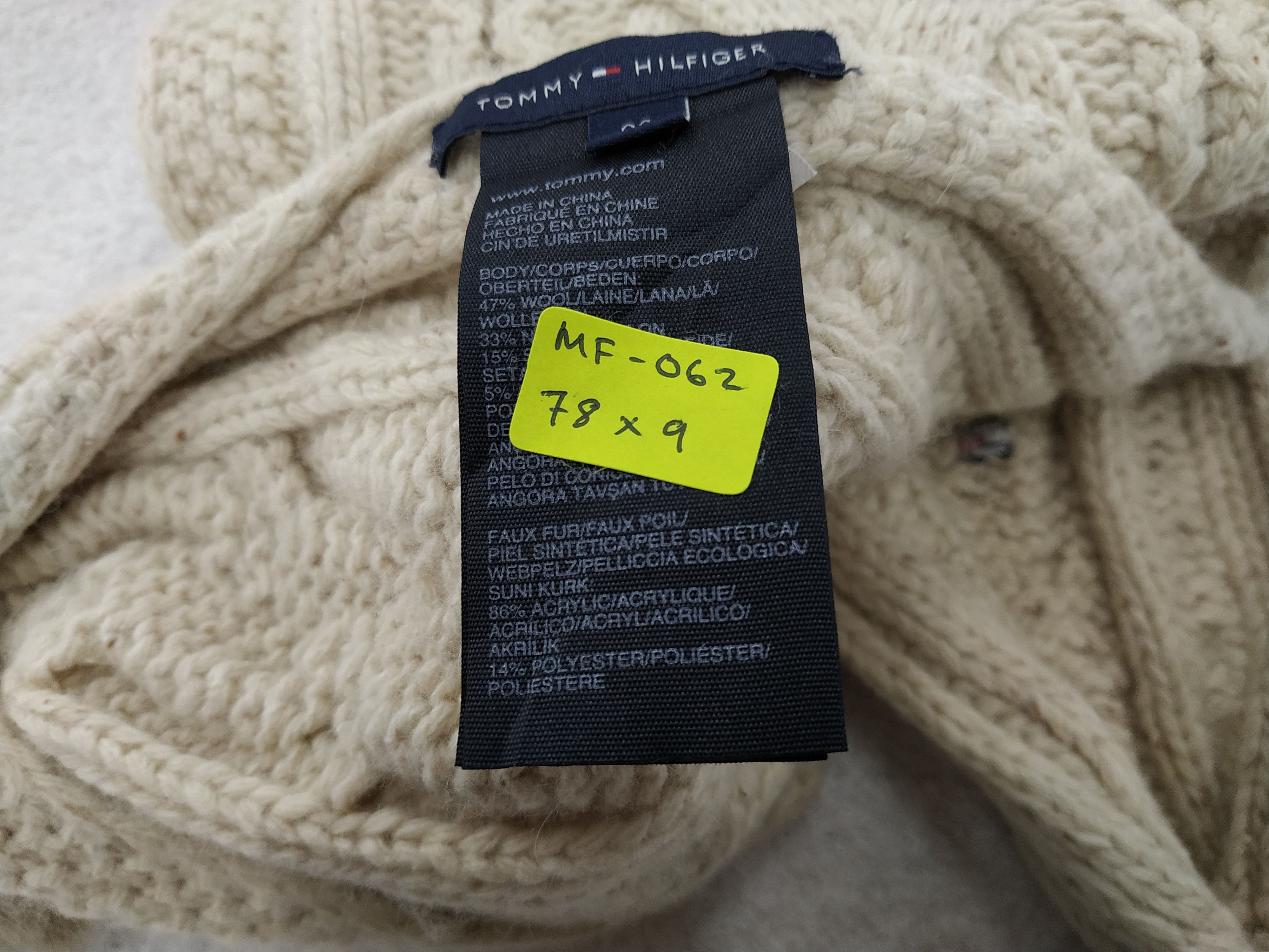 Tommy Hilfiger Vintage Tommy Hilfiger Scarf/Muffler/Neckwear MF062 Size ONE SIZE - 7 Thumbnail