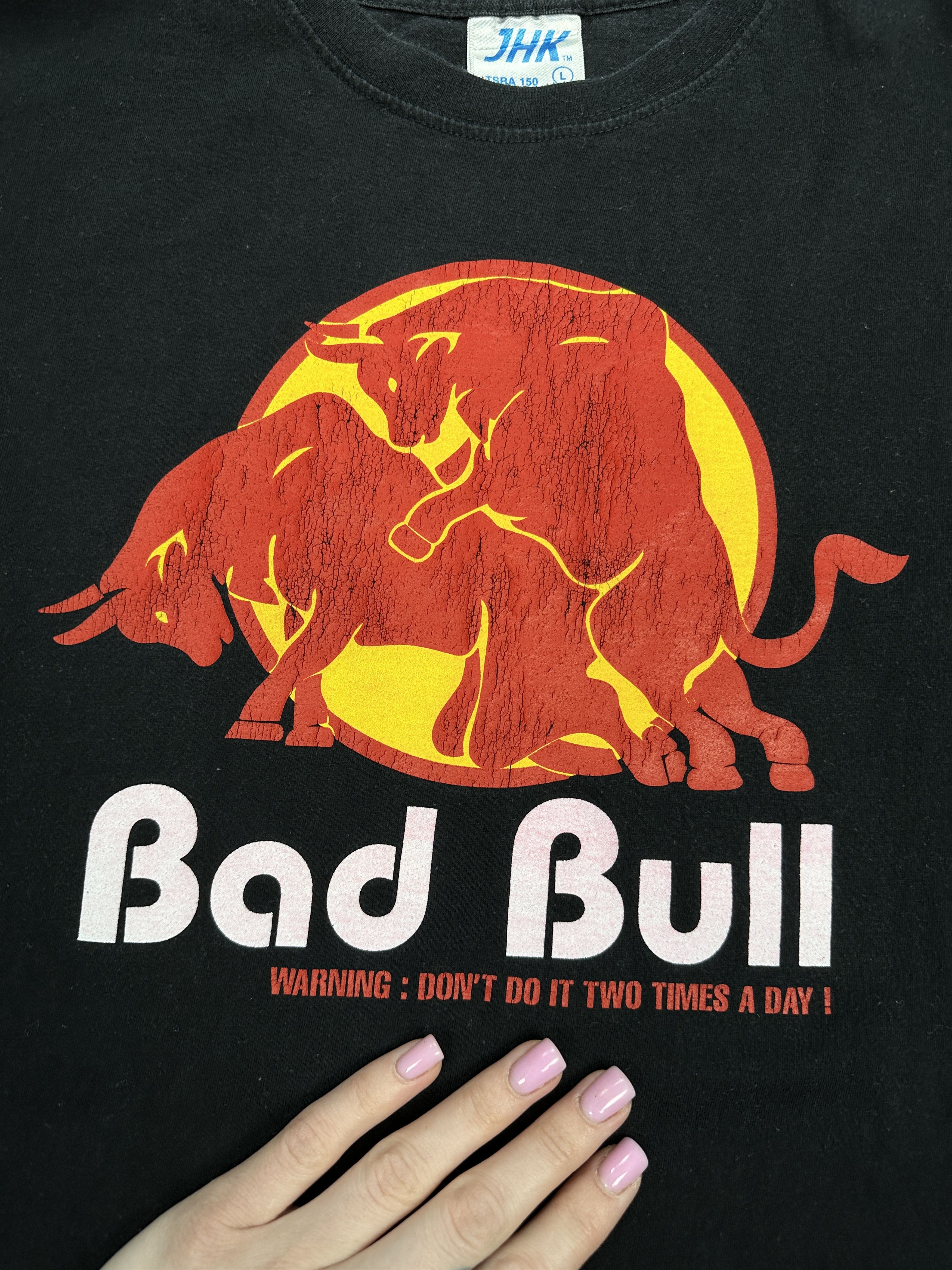 Red Bull Bed Bull Vintage T-Shirt Size US L / EU 52-54 / 3 - 3 Thumbnail