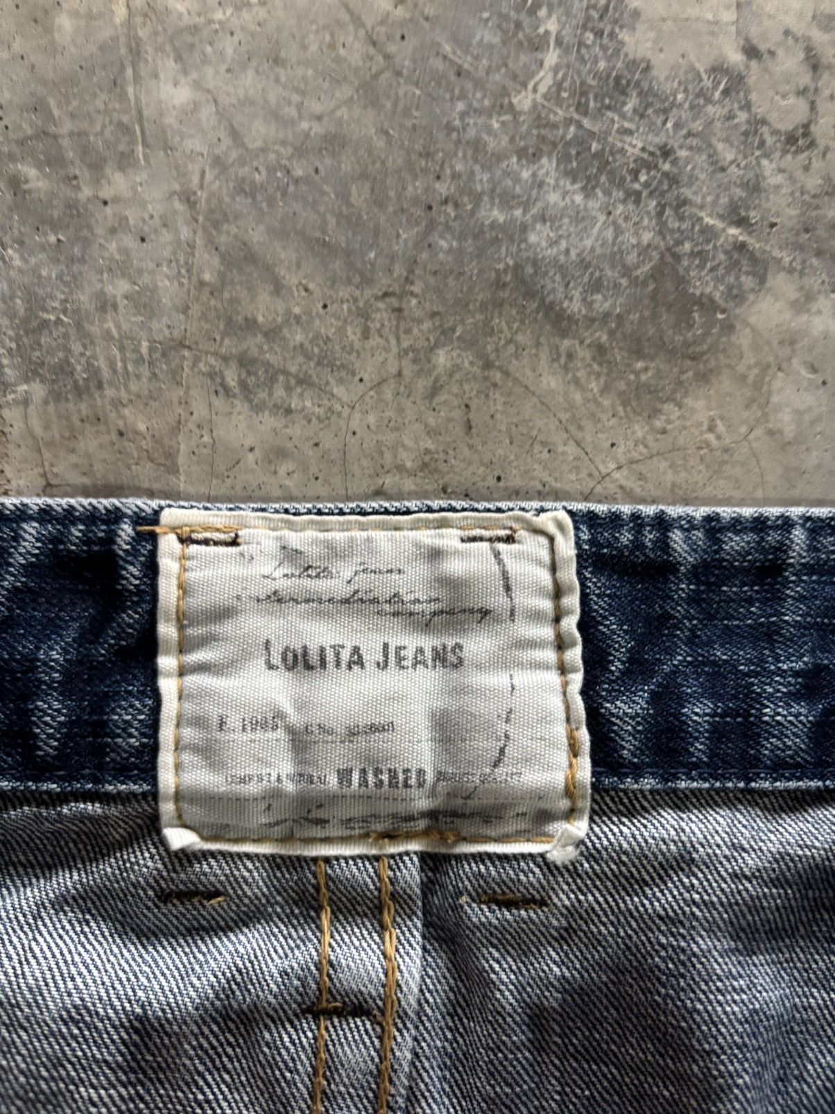 Japanese Brand LOLITA RARE YOSHITOMO NARA ANGRY PRINCESS DISTRESSED DENIM Size US 31 - 9 Thumbnail