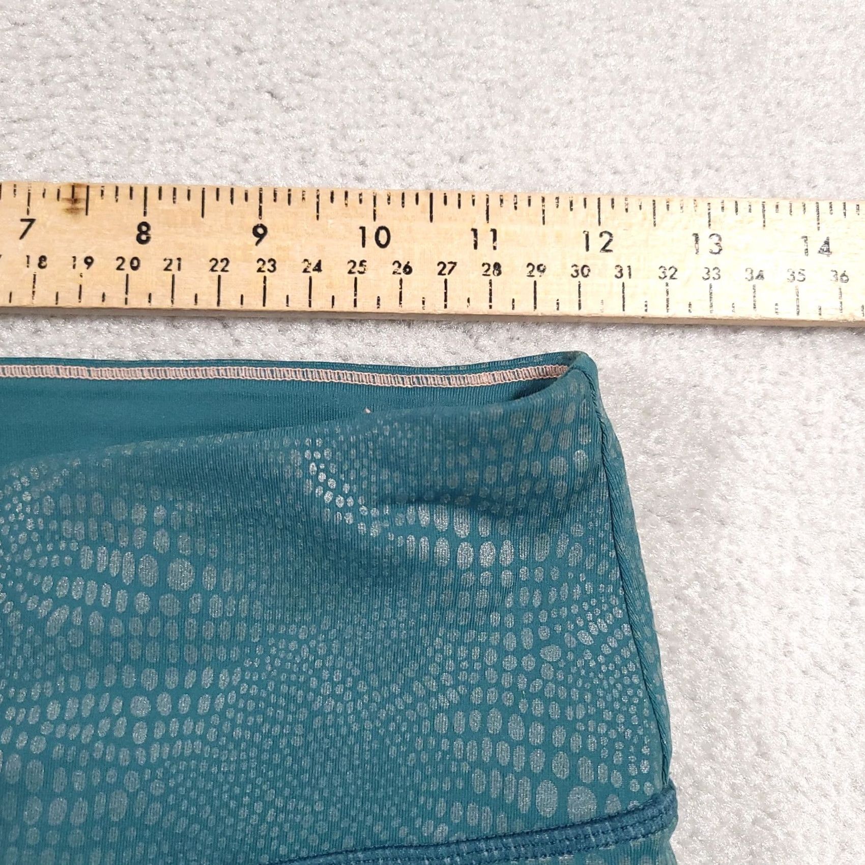 Calvin Klein Calvin Klein Womens Yoga Bike Shorts Green Animal Print Small S Regular Nylon Spandex Lightweight Comfort Inseam 7 in Activewear Outdoor Sports Womens Size 28" / US 6 / IT 42 - 5 Thumbnail