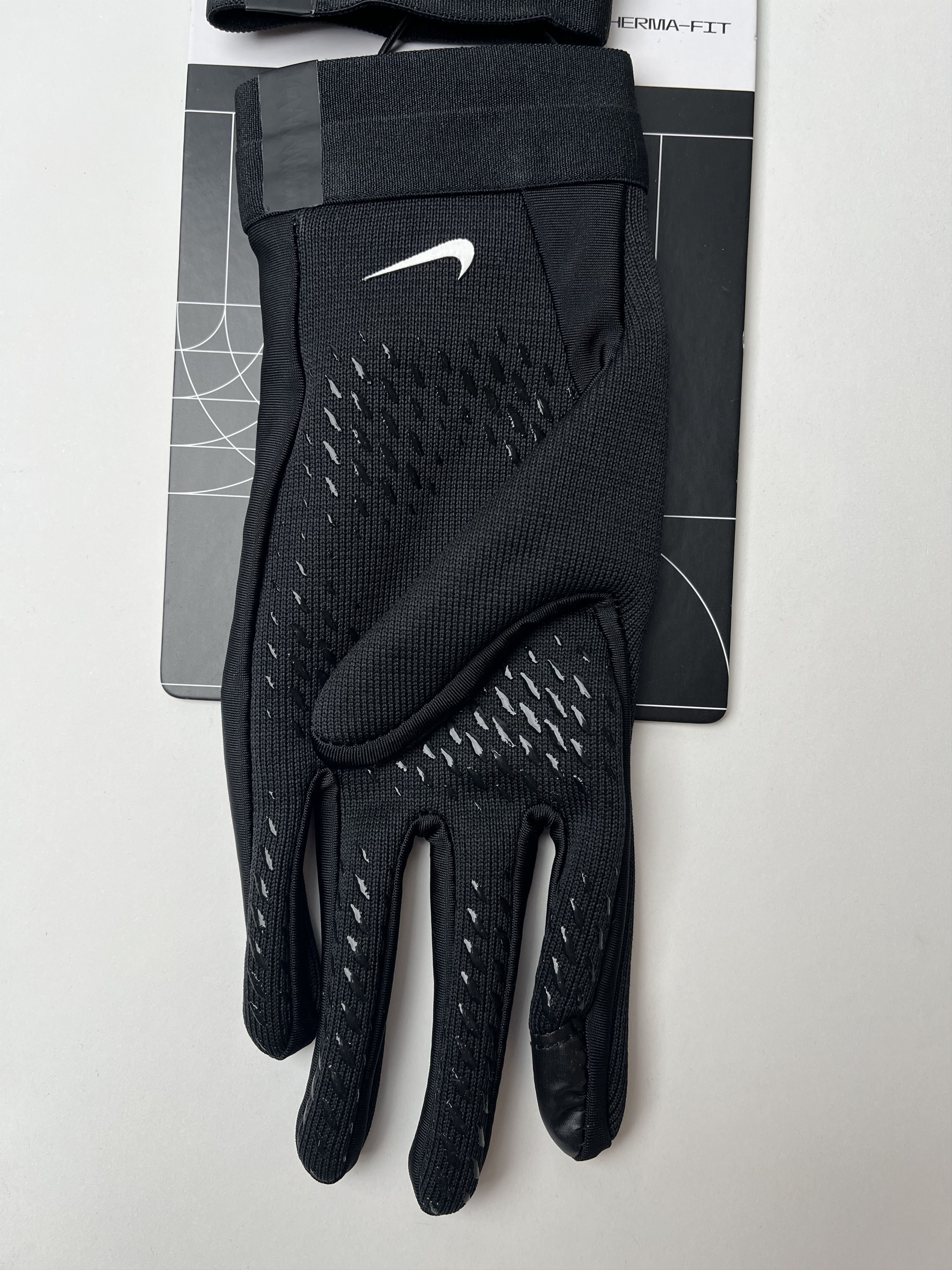 Nike Gloves Nike Therma-FIT Academy Size 32 - 2 Thumbnail