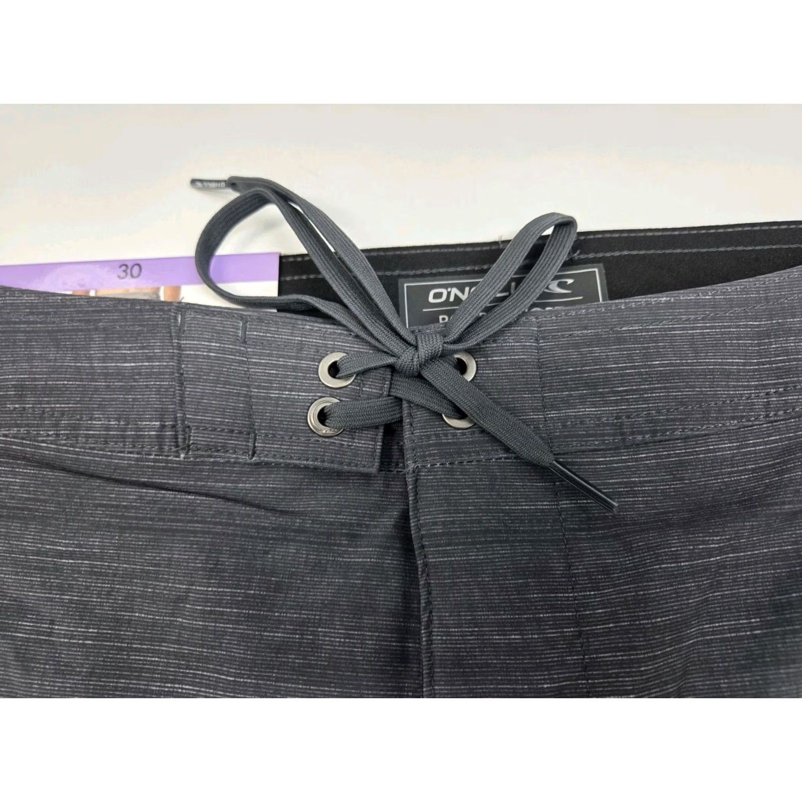 O'Neill NWT O'Neill Mens Grey Board Shorts Drawstring Side Pocket Zip 30/10 Regular Size US 30 / EU 46 - 2 Thumbnail