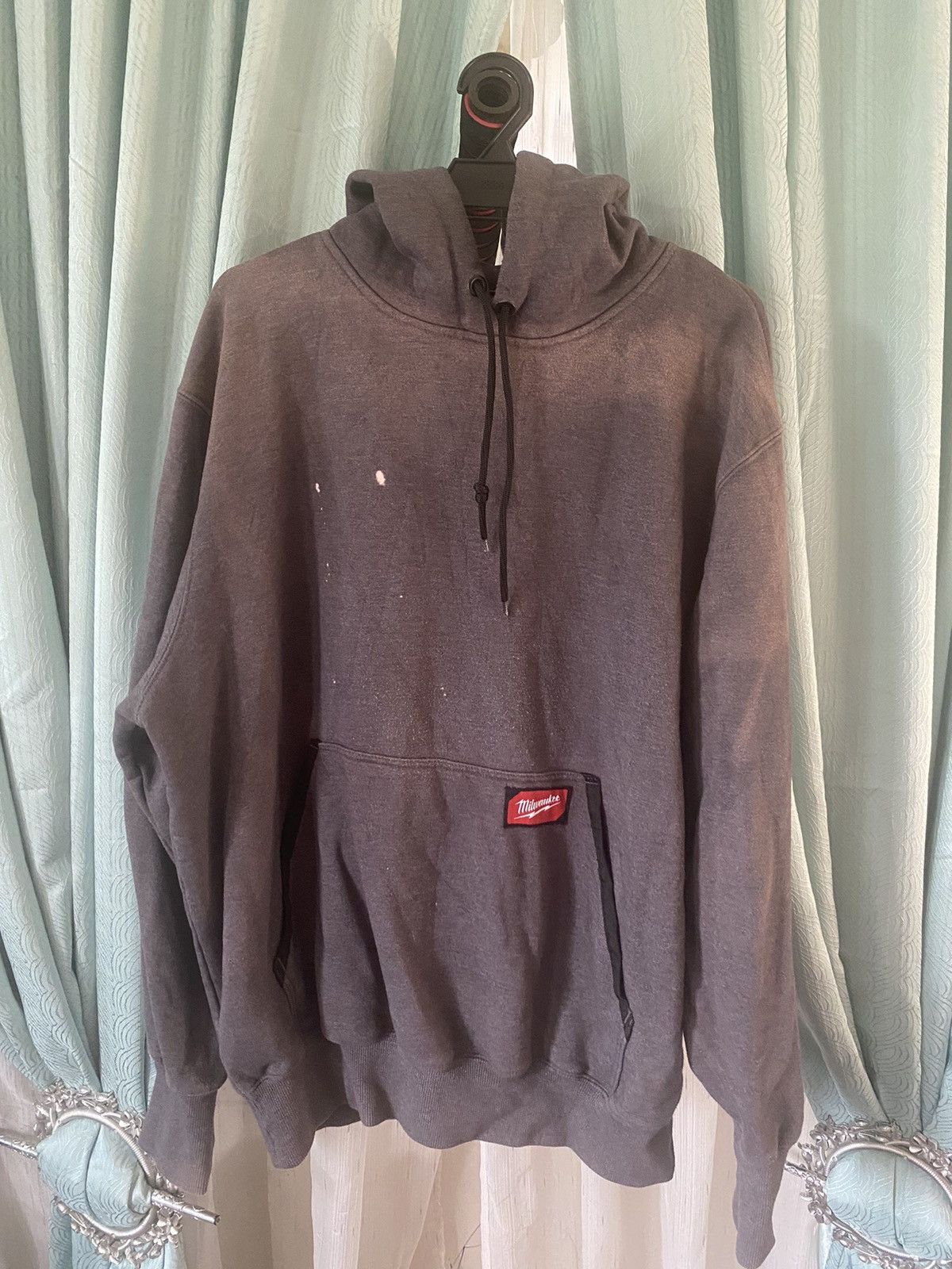 image of Vintage Milwaukee Hoodie in Grey, Men's (Size Large)