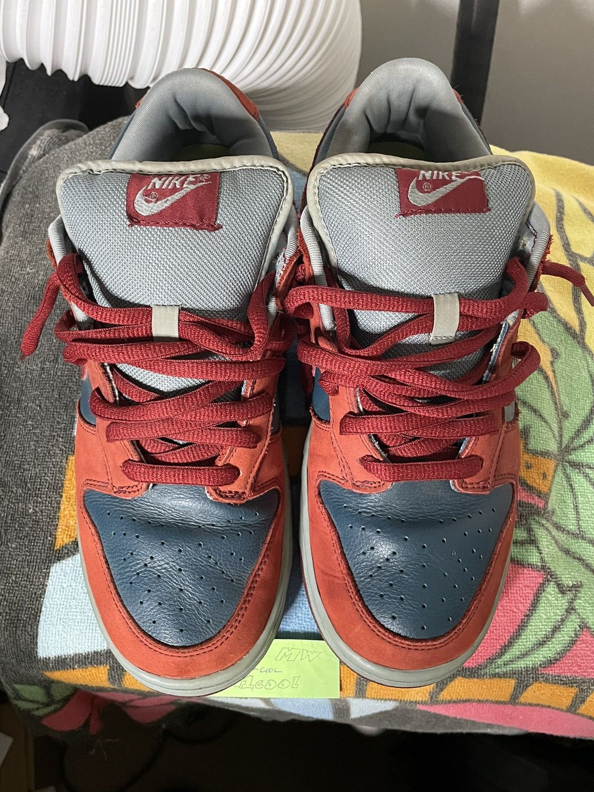 Nike Nike SB Dunk Low 10.5 Sharks RARE mint London Paris supreme Size US 10.5 / EU 43-44 - 8 Thumbnail