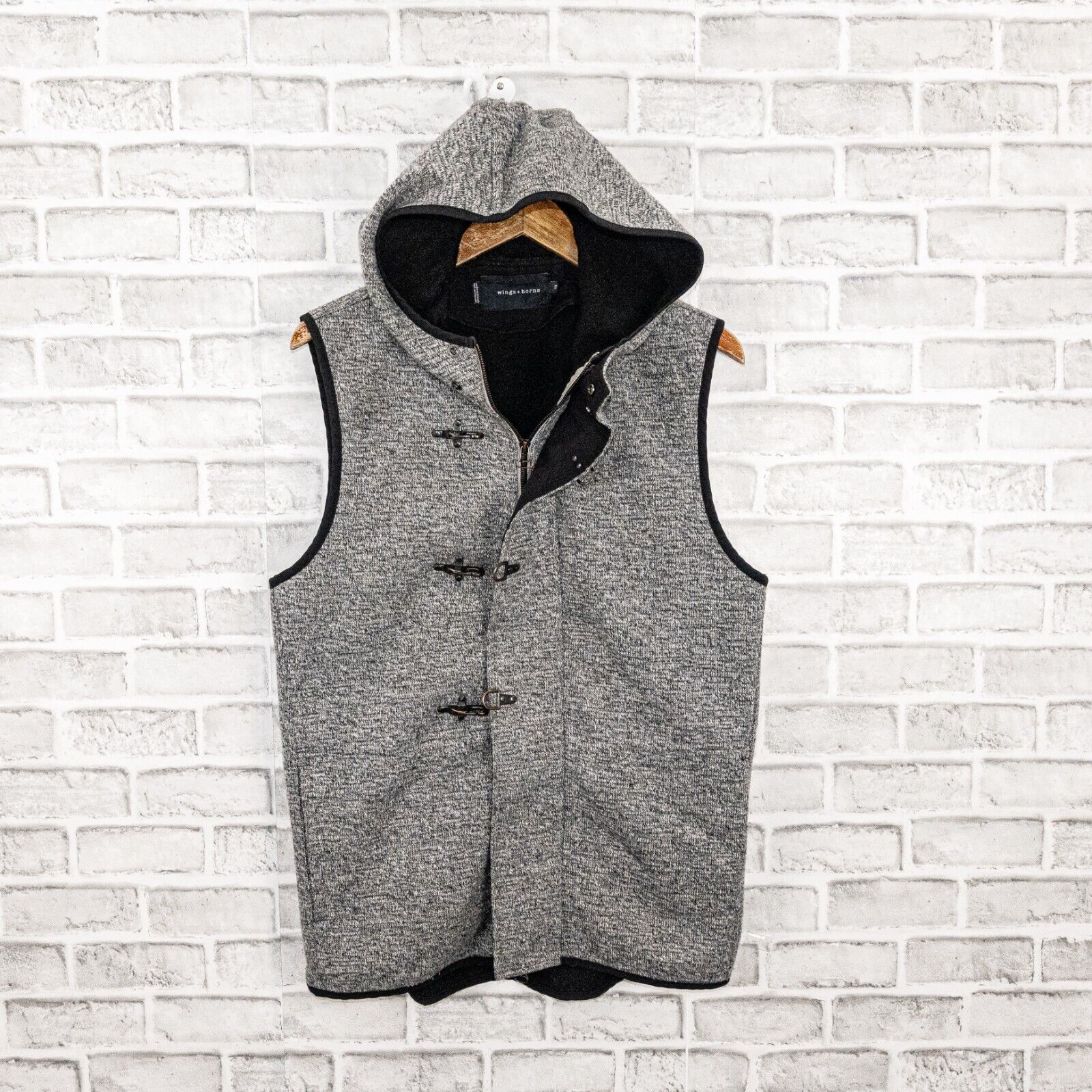 image of Wings Horns Wings + Horns Sleeveless Fleece Lined Hooded Vest Heather in Grey, Men's (Size Large)