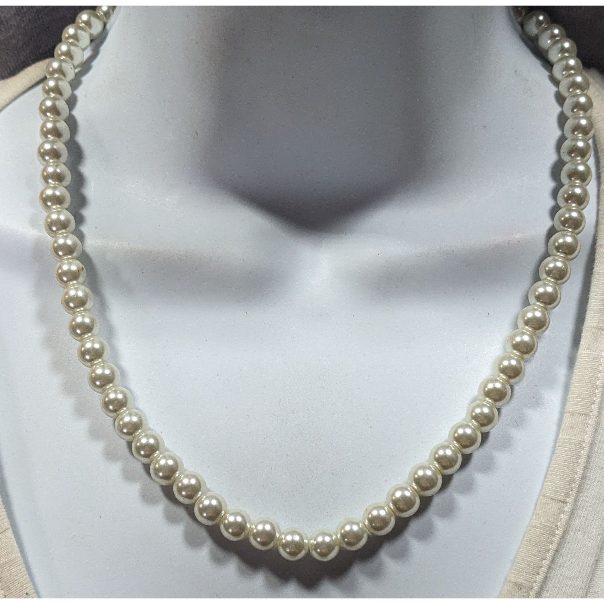 Other Classic Elegant Adjustable Faux Pearl Necklace Size ONE SIZE - 2 Thumbnail