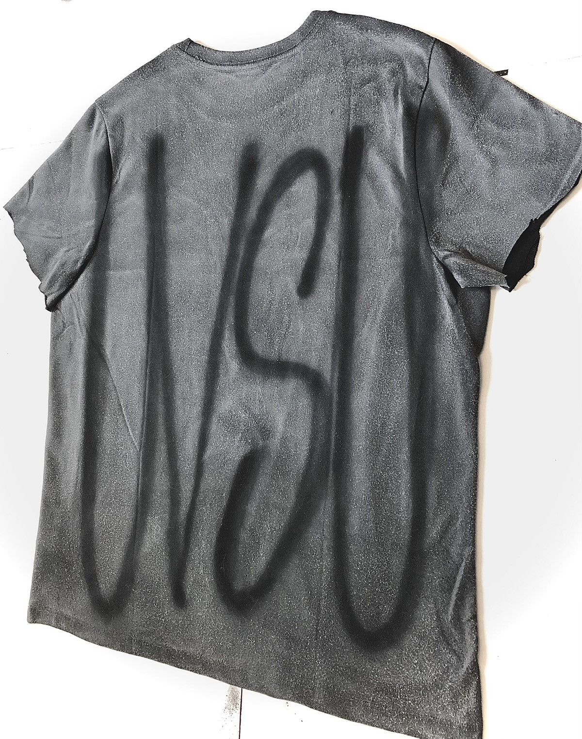 Vintage Custom Spray Painted Tee Size US XS / EU 42 / 0 - 1 Thumbnail