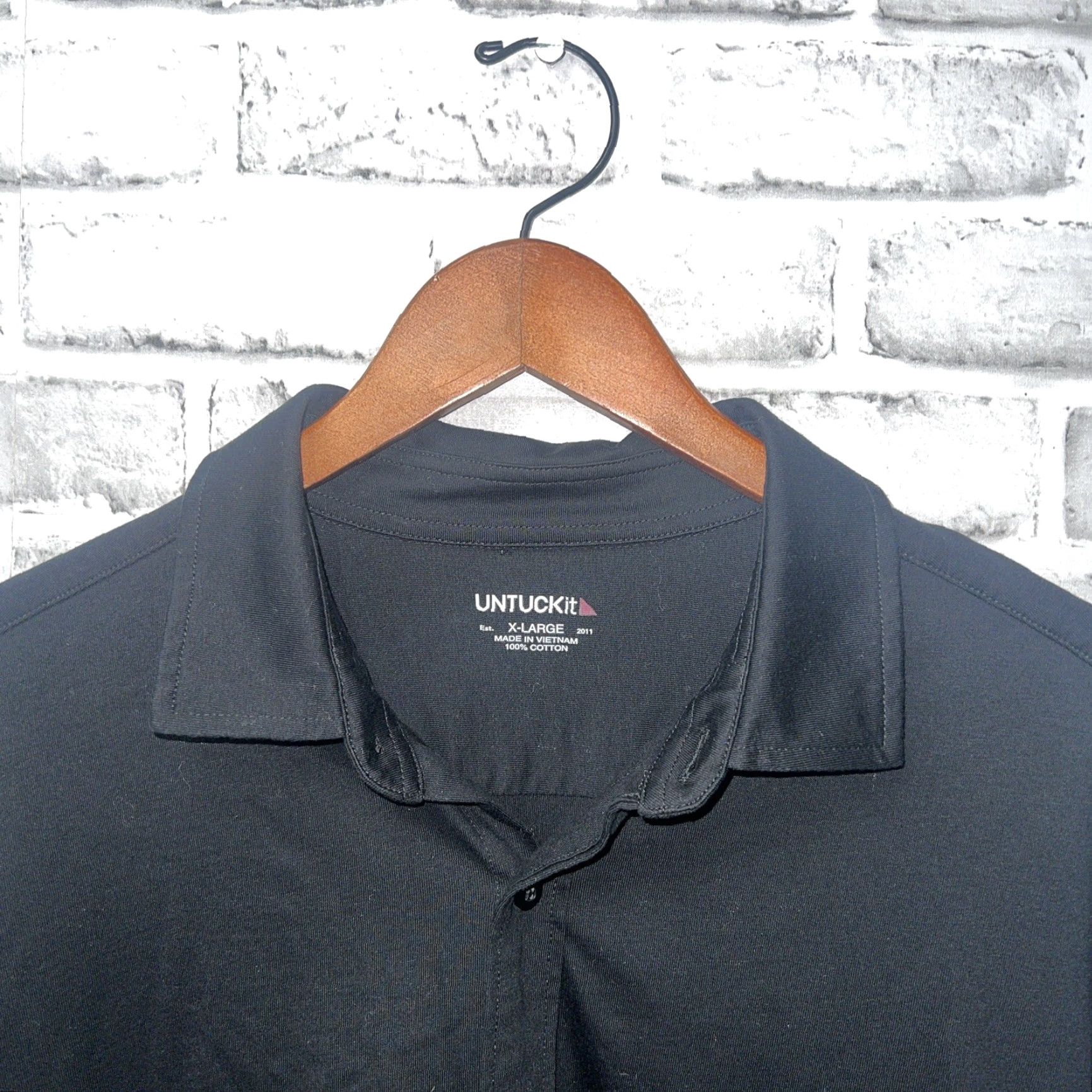 UNTUCKit Untuckit Black Men's XL Button-Up Shirt User: Untuckit Black Men's XL Button-Up Shirt Size US XL / EU 56 / 4 - 2 Thumbnail