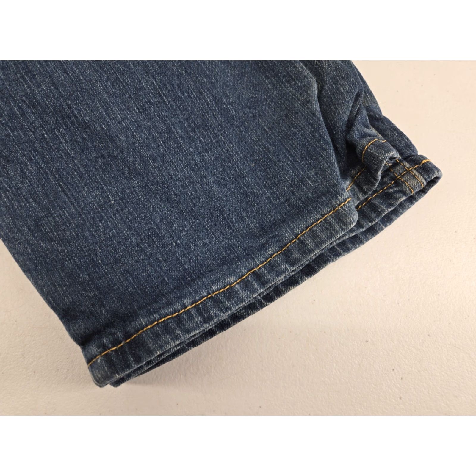 Levi's VINTAGE? No. Levi's 559 Jeans 42x32 Blue Dark Wash Denim Pants Mens Regular 42 Inseam 32 Leg Opening 9" 5-Pocket Design Size US 42 / EU 58 - 6 Thumbnail