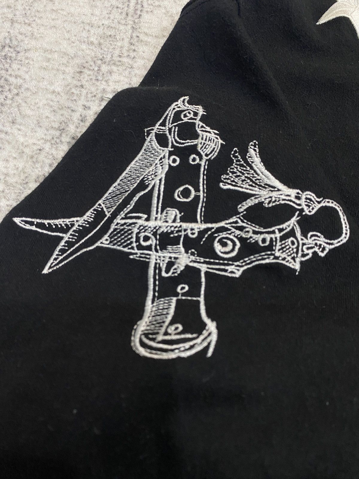 Other Givenchy Star Neck & Embroidered Sleeve Sweatshirt - Black Size US L / EU 52-54 / 3 - 2 Thumbnail