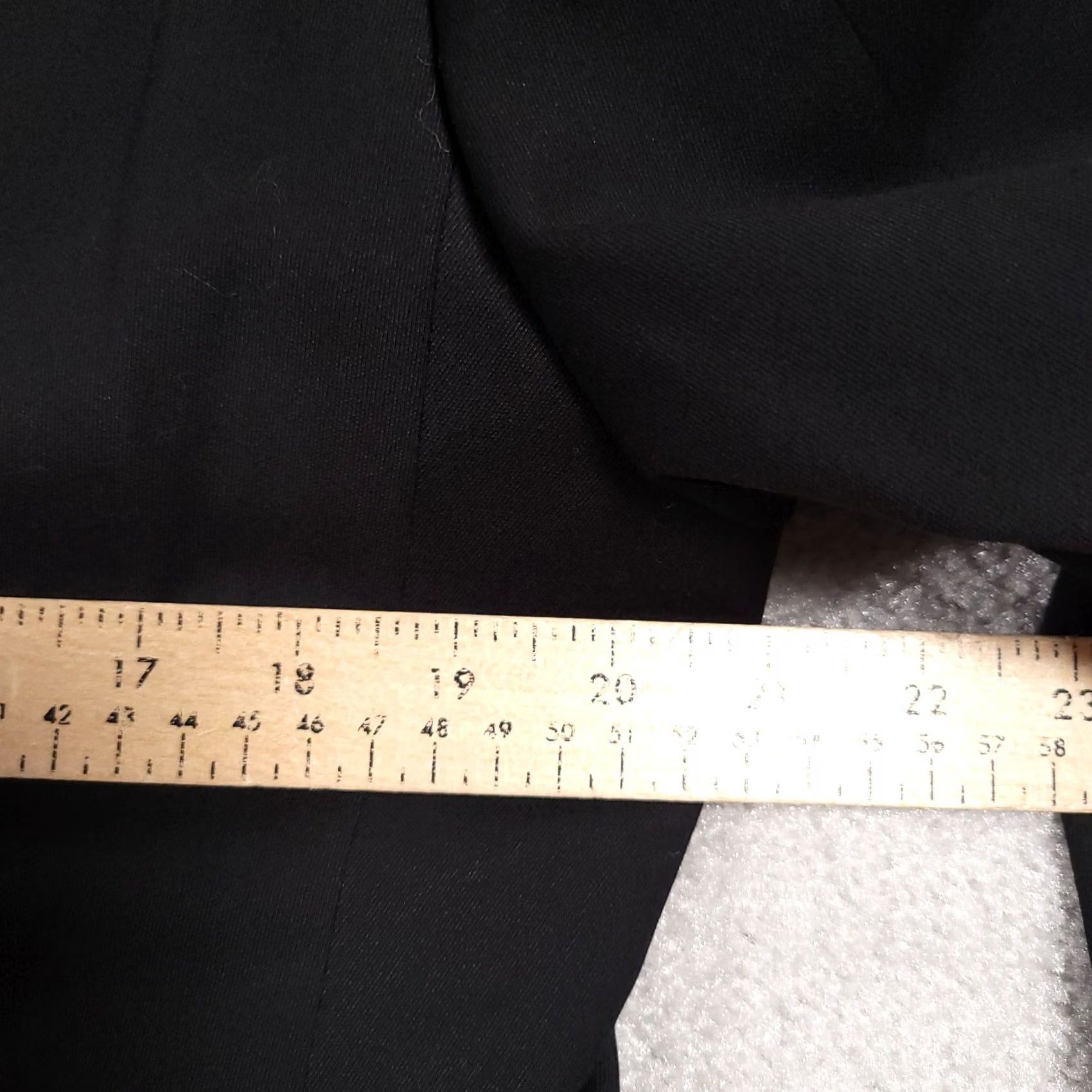 Vintage JF J.Ferrar 3 Button Black Suit Blazer Sports Coat Mens 38S Shoulder Pads Blazer Mens Regular 38 Black Cardinal? Size 38R - 7 Thumbnail