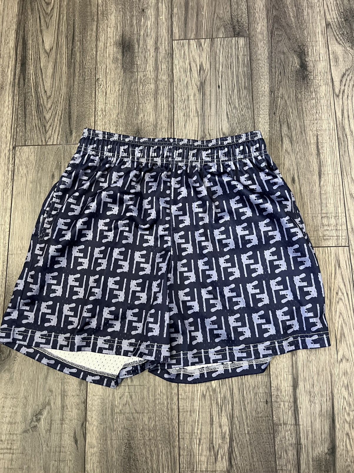Bravest Studios Bravest studios Fendi Shorts Size US 30 / EU 46 - 3 Thumbnail
