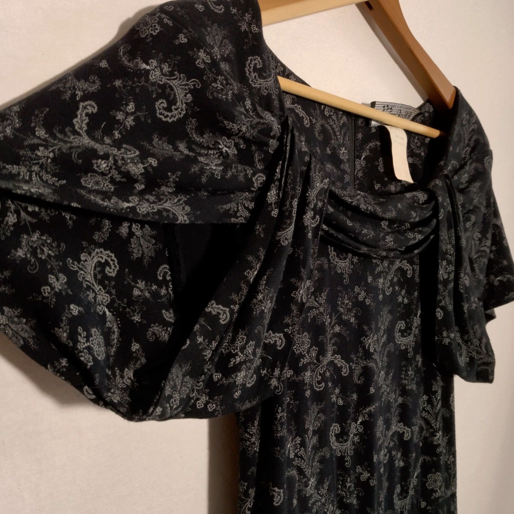 Vintage All That Jazz Dress Long Black Floral Y2K Rayon Vintage Size 9/10 Womens Size M / US 6-8 / IT 42-44 - 5 Thumbnail