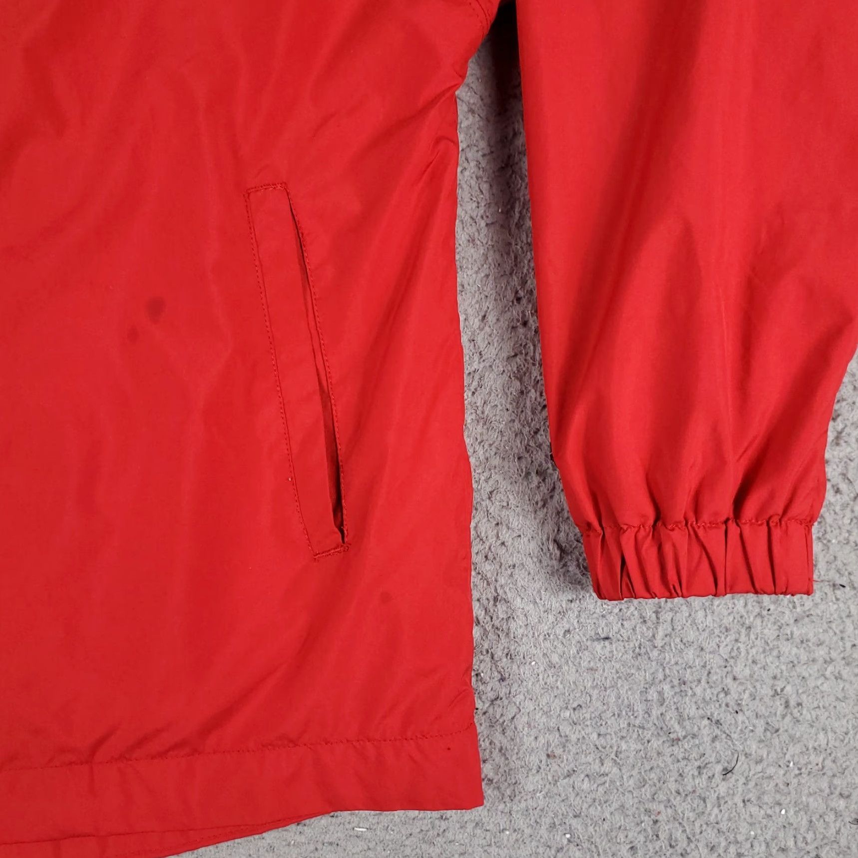 Champion Champion Jacket Mens L Red Full Zip Windbreaker Jacket - Parks/Everyday? (Note: Must use original words only; do not add new info) Size US L / EU 52-54 / 3 - 4 Thumbnail