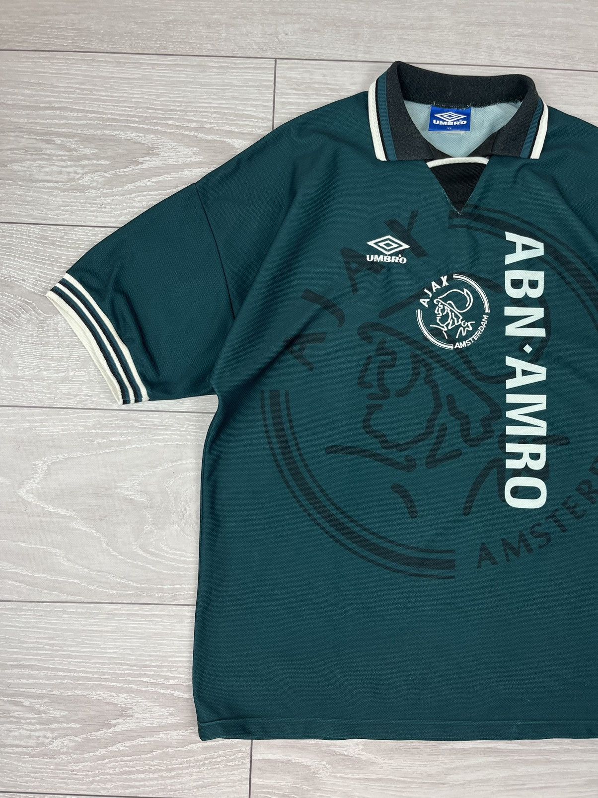 Umbro Umbro Ajax Vintage 1995 Away Kit Soccer Jersey Shirt Size US XL / EU 56 / 4 - 4 Thumbnail