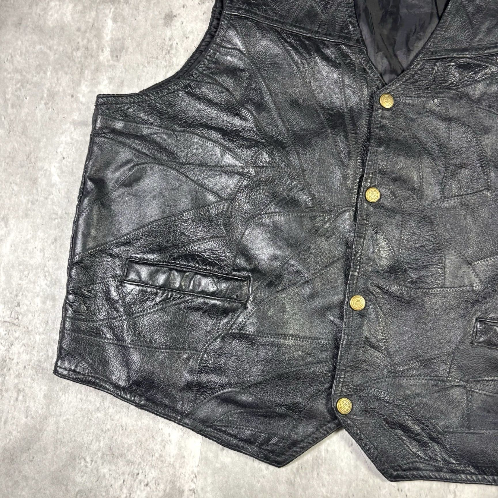 Vintage VINTAGE Leather Vest Womens Medium Biker 90s Grunge Goth Vest Leather Black Short Zip Womens Accessories Size M / US 6-8 / IT 42-44 - 4 Thumbnail