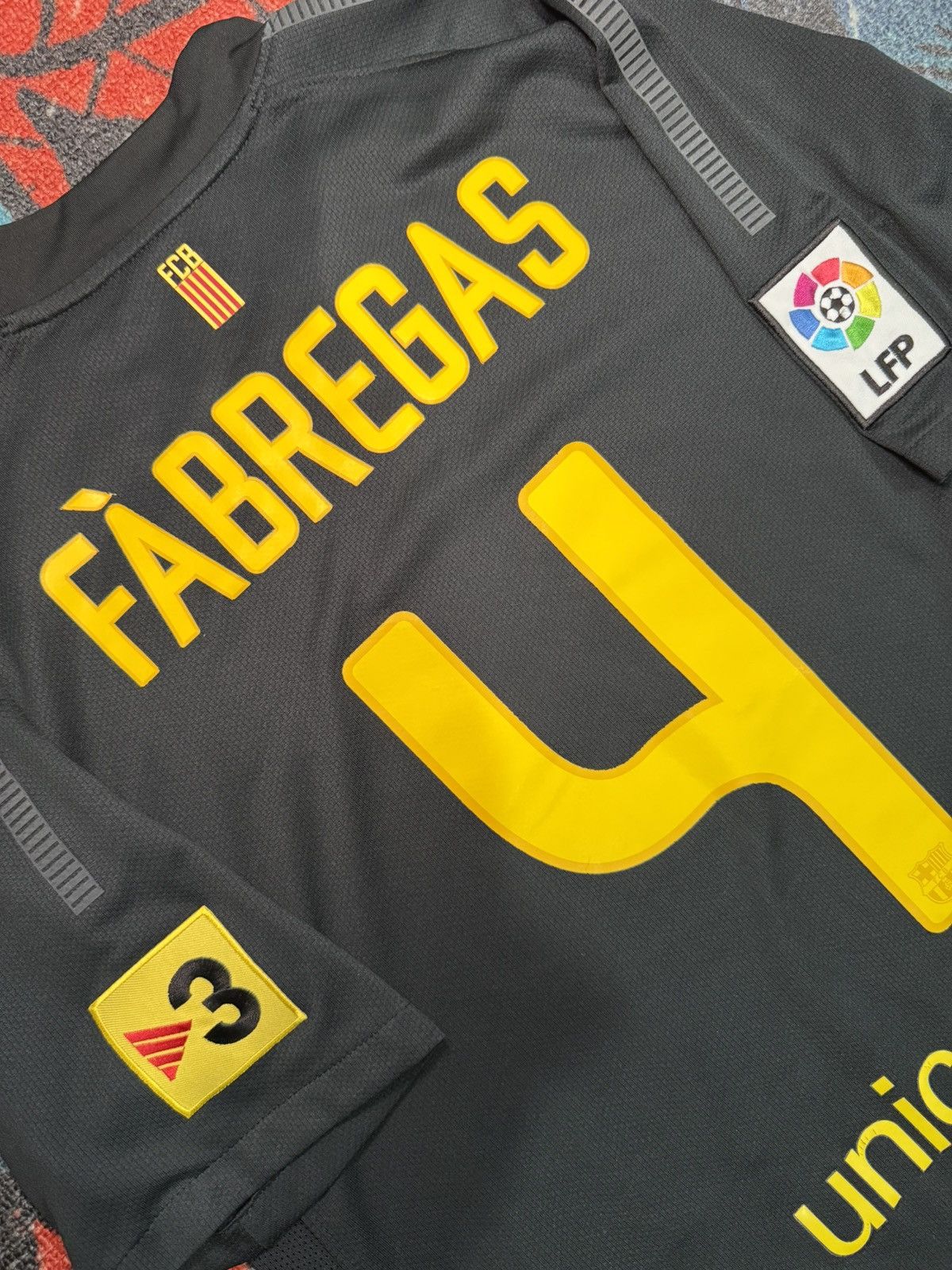 Nike Barcelona 2011/12 fabregas #4 away jersey Size US M / EU 48-50 / 2 - 3 Thumbnail