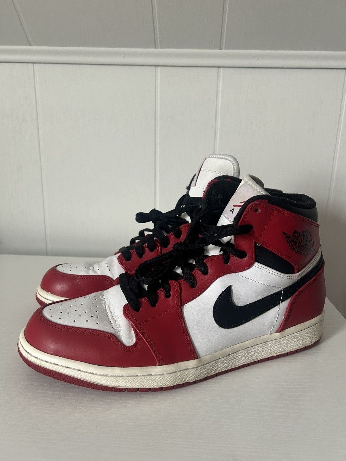 Jordan Brand Air Jordan 1 Retro Chicago 2013 Size US 10 / EU 43 - 2 Thumbnail