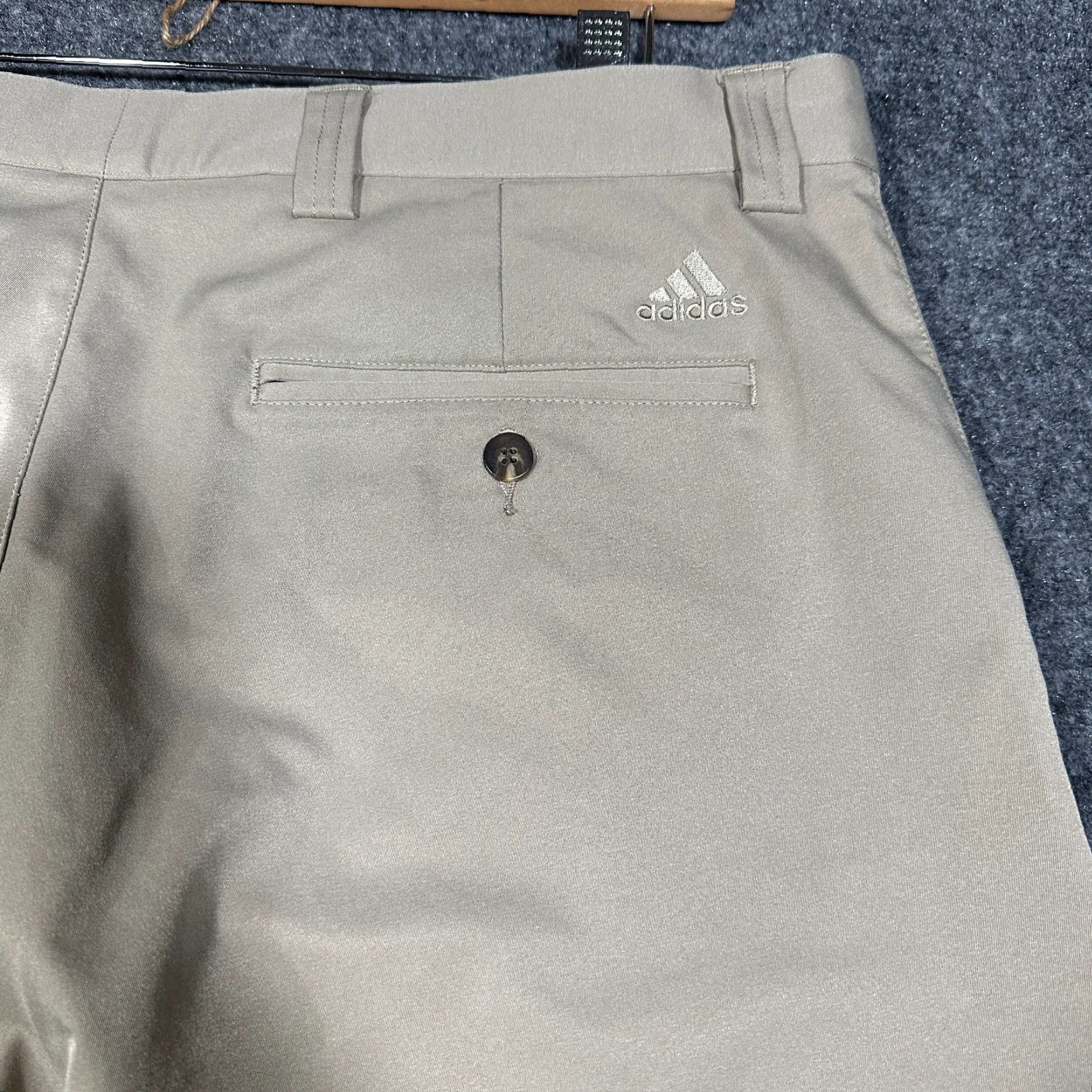 Adidas Adidas Climalite Pants Mens 36 Khakis Straight Leg Flat Front Pockets Zip Front / Inseam 33 Beige Brown Crew? Size US 36 / EU 52 - 7 Thumbnail