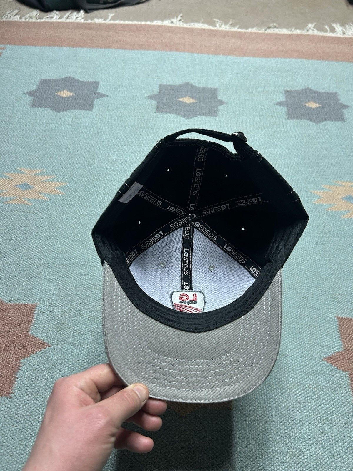 Vintage LG Seeds strapback hat cap farm feed gray black embroidered Size ONE SIZE - 5 Thumbnail