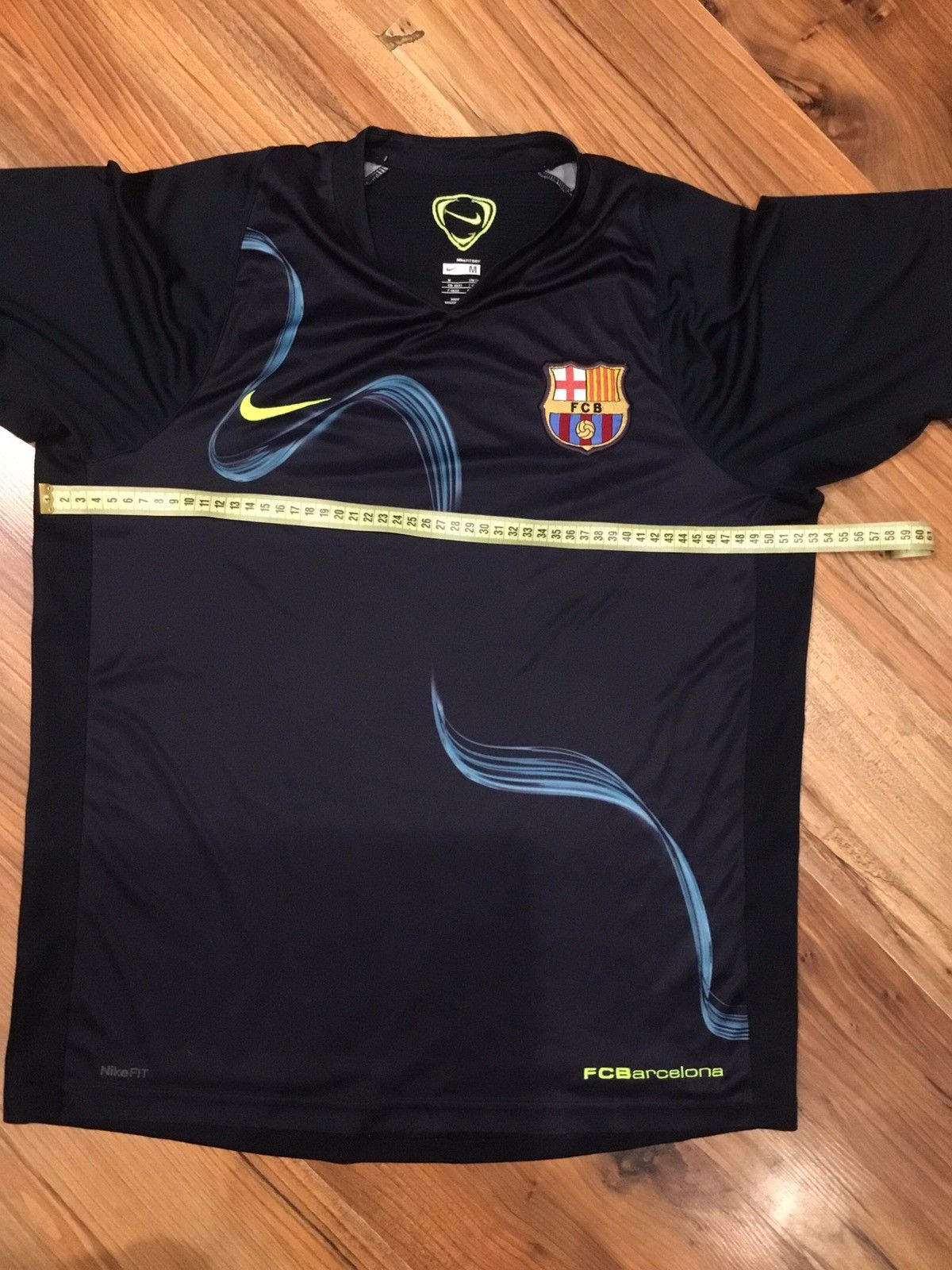 Nike BARCELONA 08/09 TRAINING FOOTBALL SHIRT SOCCER JERSEY NIKE Size US M / EU 48-50 / 2 - 7 Thumbnail