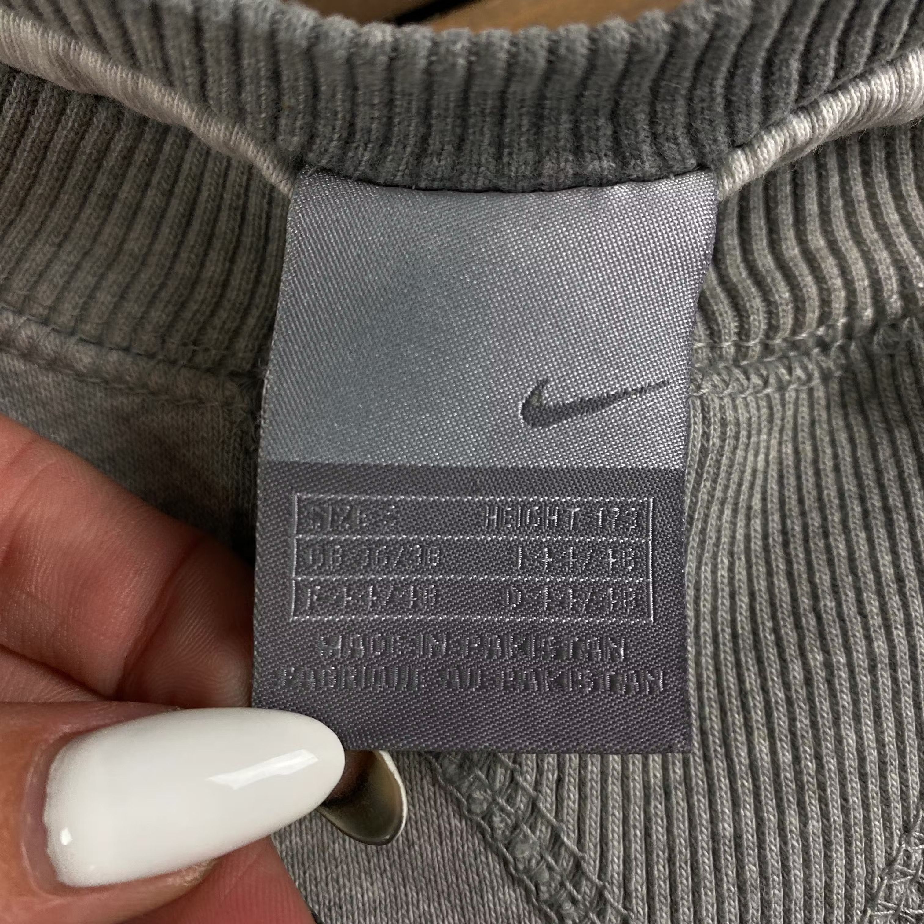 Nike × Vintage Mens Sweatshirt Nike Vintage Size S Size US S / EU 44-46 / 1 - 6 Thumbnail