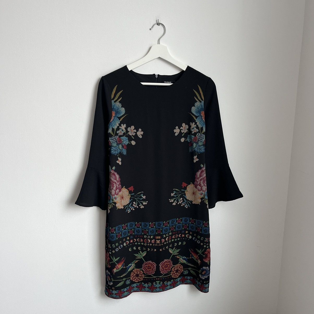 Desigual Avant Garde Desigual Dresses 36 Size XS / US 0-2 / IT 36-38 - 1 Thumbnail