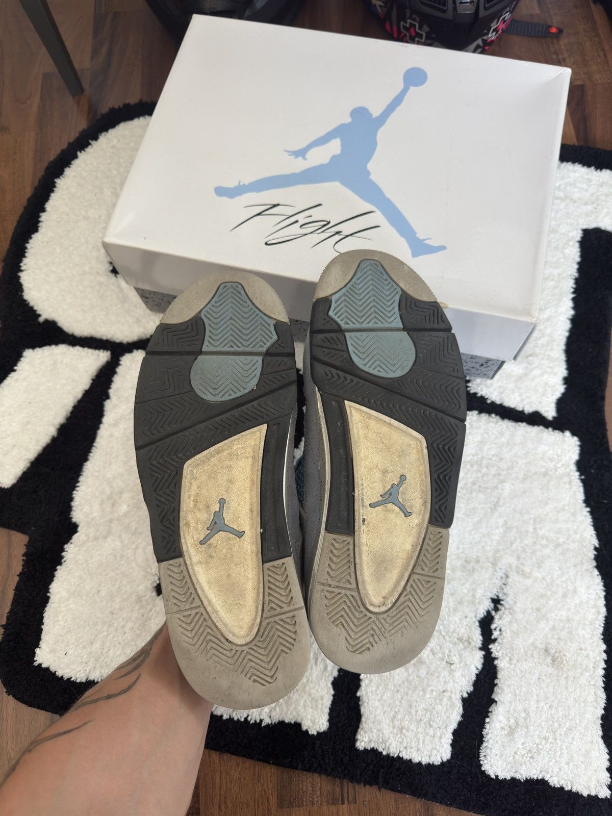 Nike Jordan 4 UNC Size US 9.5 / EU 42-43 - 3 Thumbnail