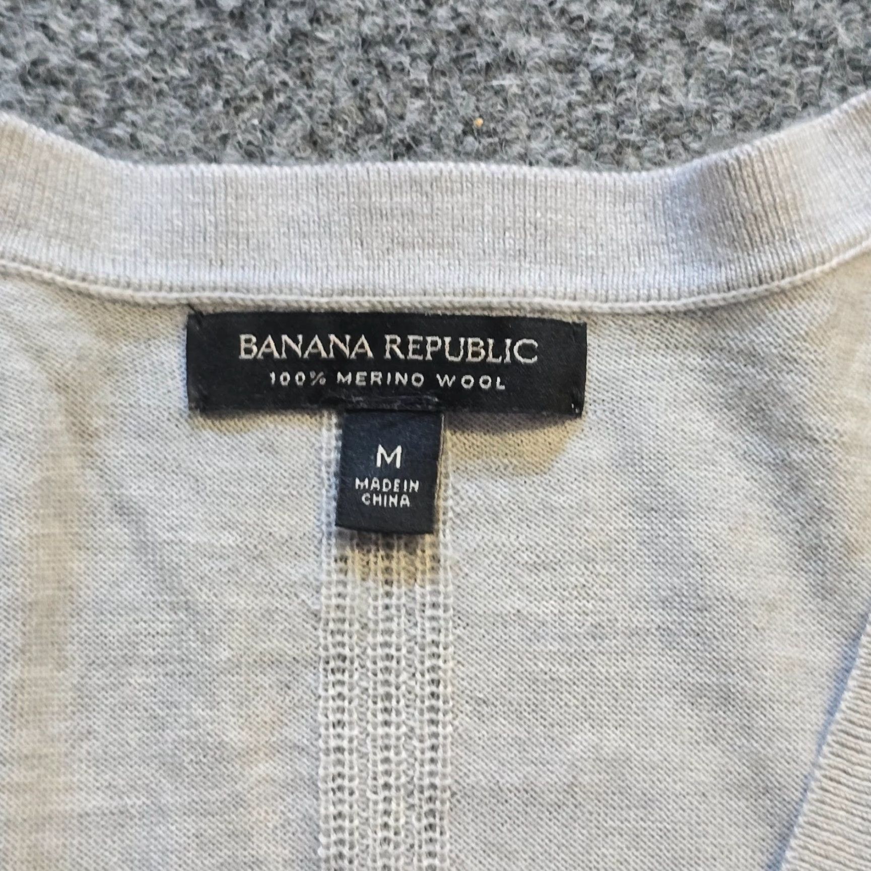 Banana Republic Banana Republic Sweater Mens Size Medium Gray Merino Wool V Neck Casual Basic Size US M / EU 48-50 / 2 - 4 Thumbnail