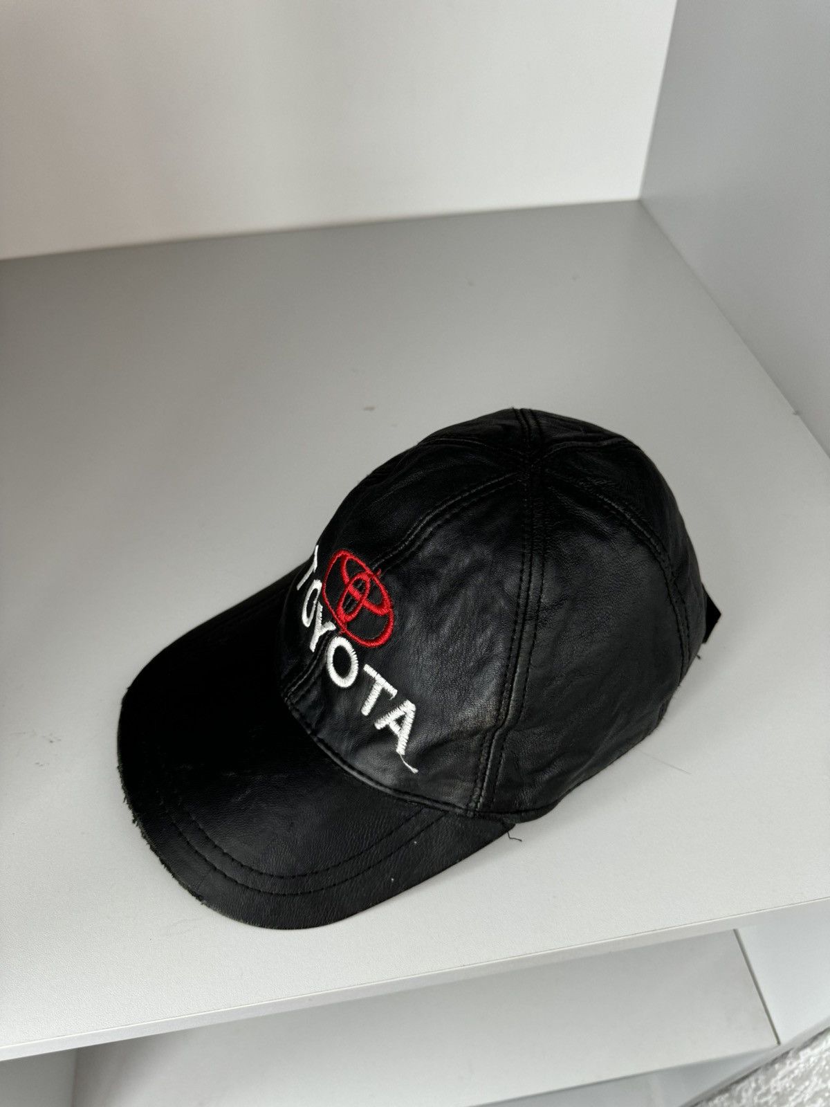 Leather Toyota Racing Vintage Logo Leather Cap Size ONE SIZE - 4 Thumbnail