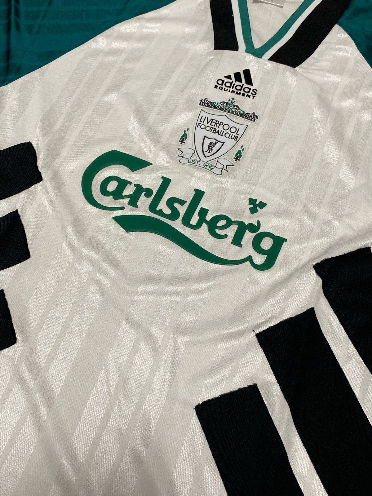 Adidas 1993/1995 Adidas Liverpool Calsberg Jersey Soccer Football Size US M / EU 48-50 / 2 - 2 Thumbnail