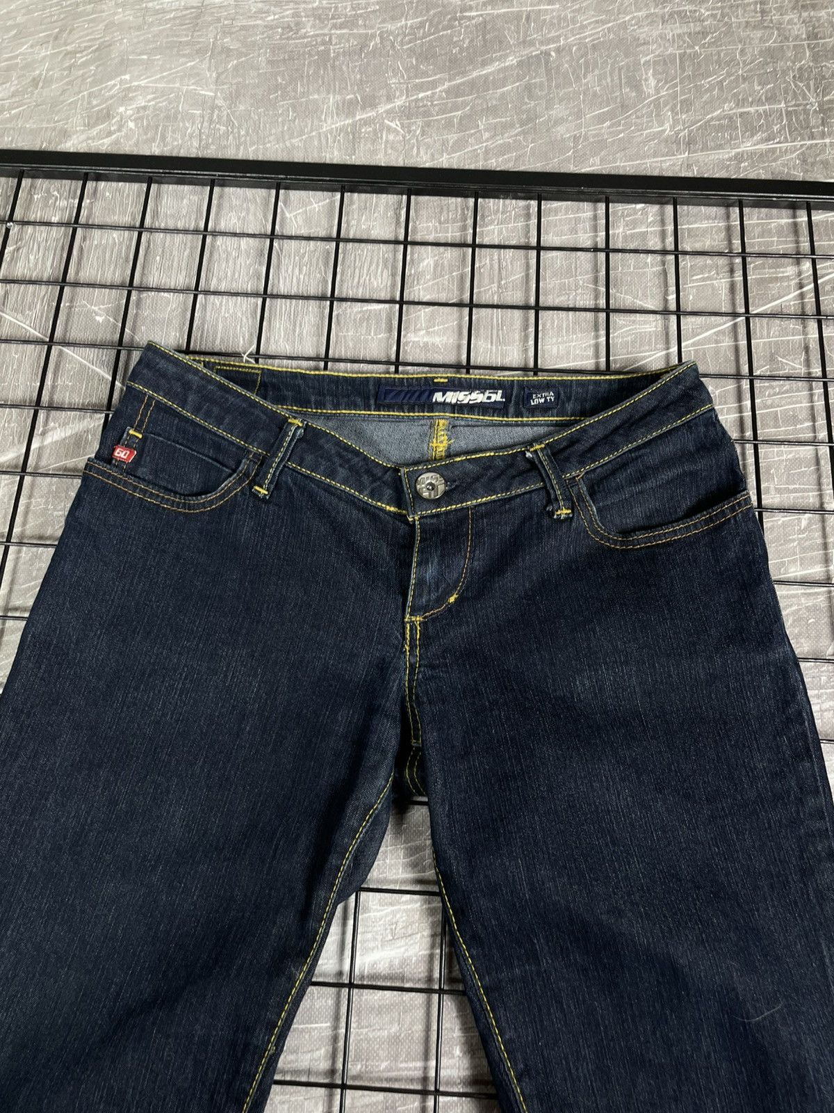 Miss Sixty Miss Sixty Y2K Flared Low Rise Jeans Retro 2000s Boho Style Size 30" / US 8 / IT 44 - 7 Thumbnail
