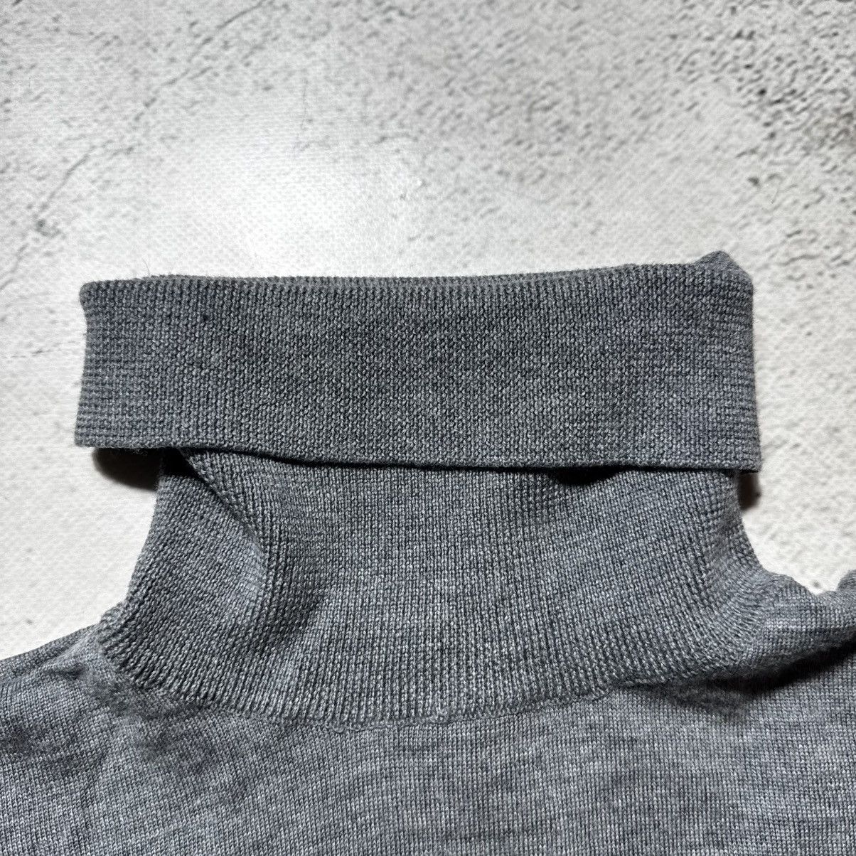 Armani Exchange lux armani exchange icon women light sweater with big logo Size US M / EU 48-50 / 2 - 7 Thumbnail