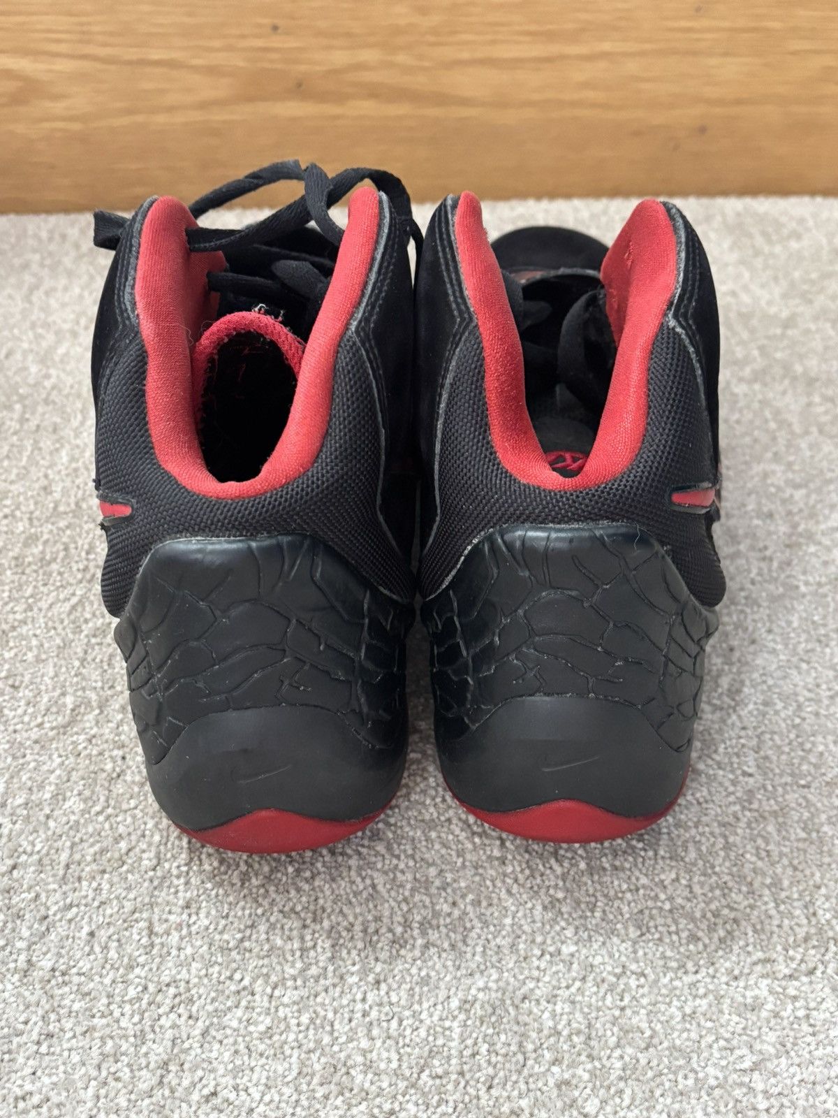 Nike Nike Zoom Kobe II Dark Knight 2008 Size US 10.5 / EU 43-44 - 2 Thumbnail