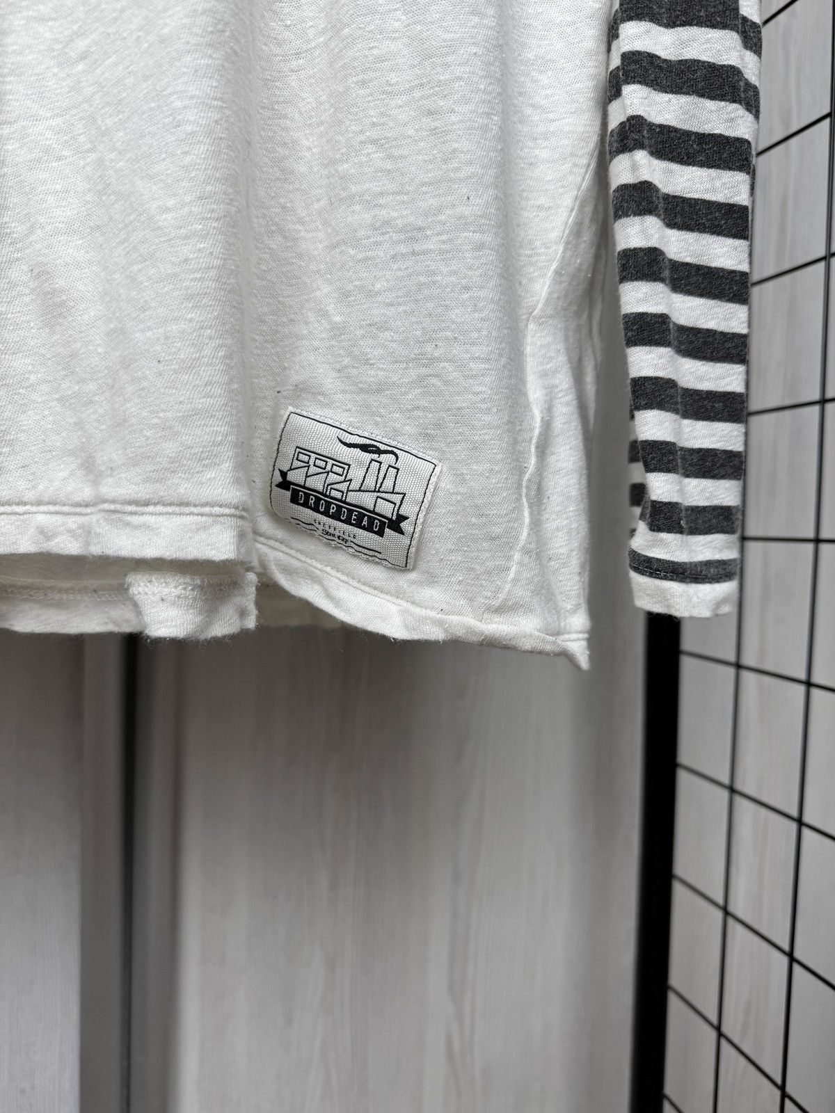 Drop Dead Drop Dead Guys White/Grey Linen Cotton long sleeve tee sz L Size US L / EU 52-54 / 3 - 4 Thumbnail