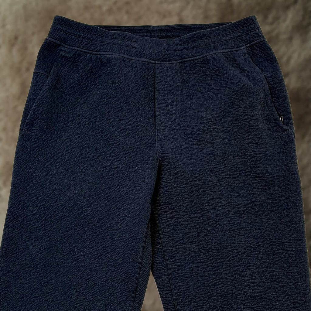 Lululemon Lululemon Jogger Pants Mens M Blue Textured Knit Elastic Waist LM5AV3S Size US 31 - 1 Thumbnail