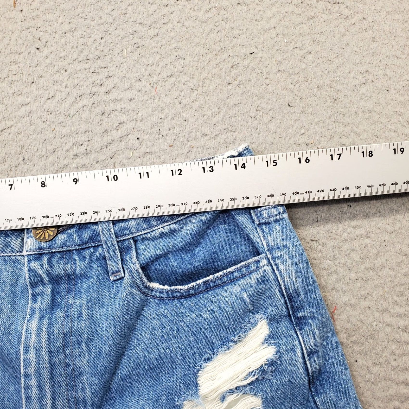 Denime Mumu Blue Womens 27 Blue Denim Jean Shorts Streetwear Distressed Raw Hem 2" Inseam Casual Summer USA Pants Women Size 27 Size 27" / US 4 / IT 40 - 5 Thumbnail