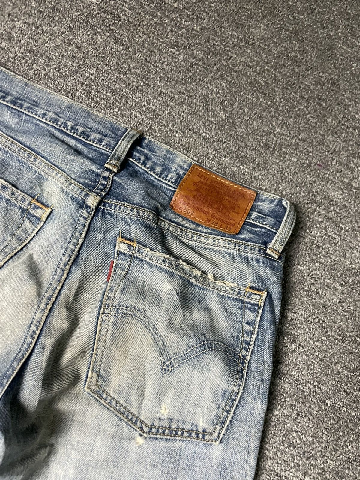 Levi's × Vintage LEVIS Distressed Denim Ripped Jeans (83) Size US 30 / EU 46 - 11 Thumbnail