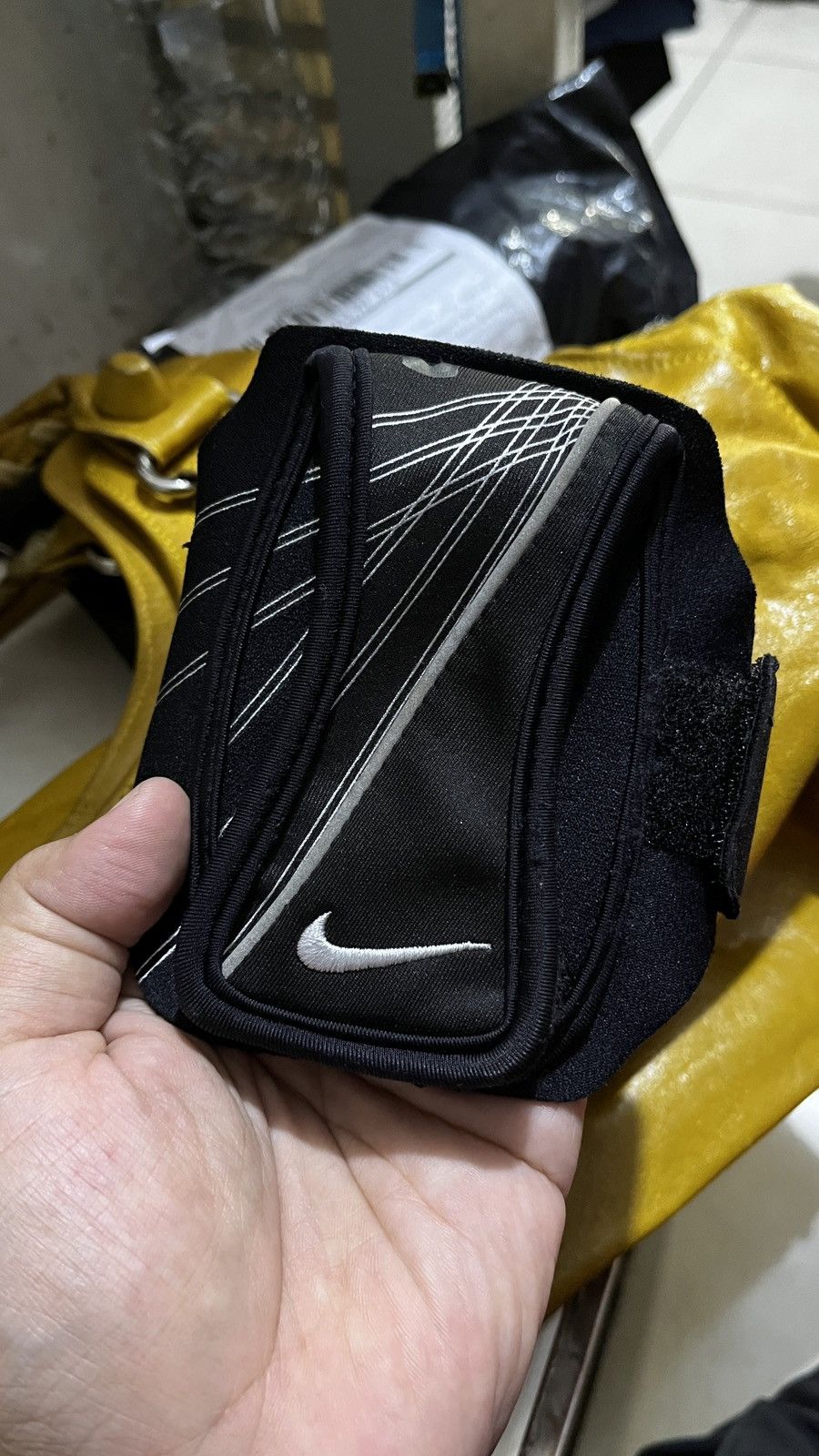 Nike Vintage Nike ipod/phone sleeve pocket Size ONE SIZE - 1 Thumbnail