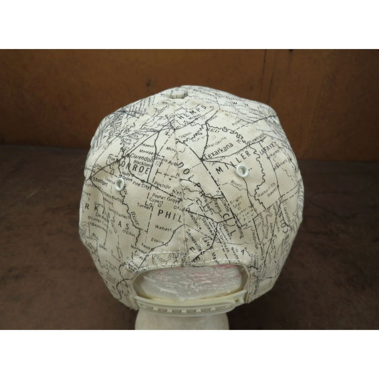 Vintage USA Arkansas Road map Hot springs State adjustable Hat Unisex Adults One Size White 80s 90s Vintage Style Cap Size ONE SIZE - 4 Thumbnail