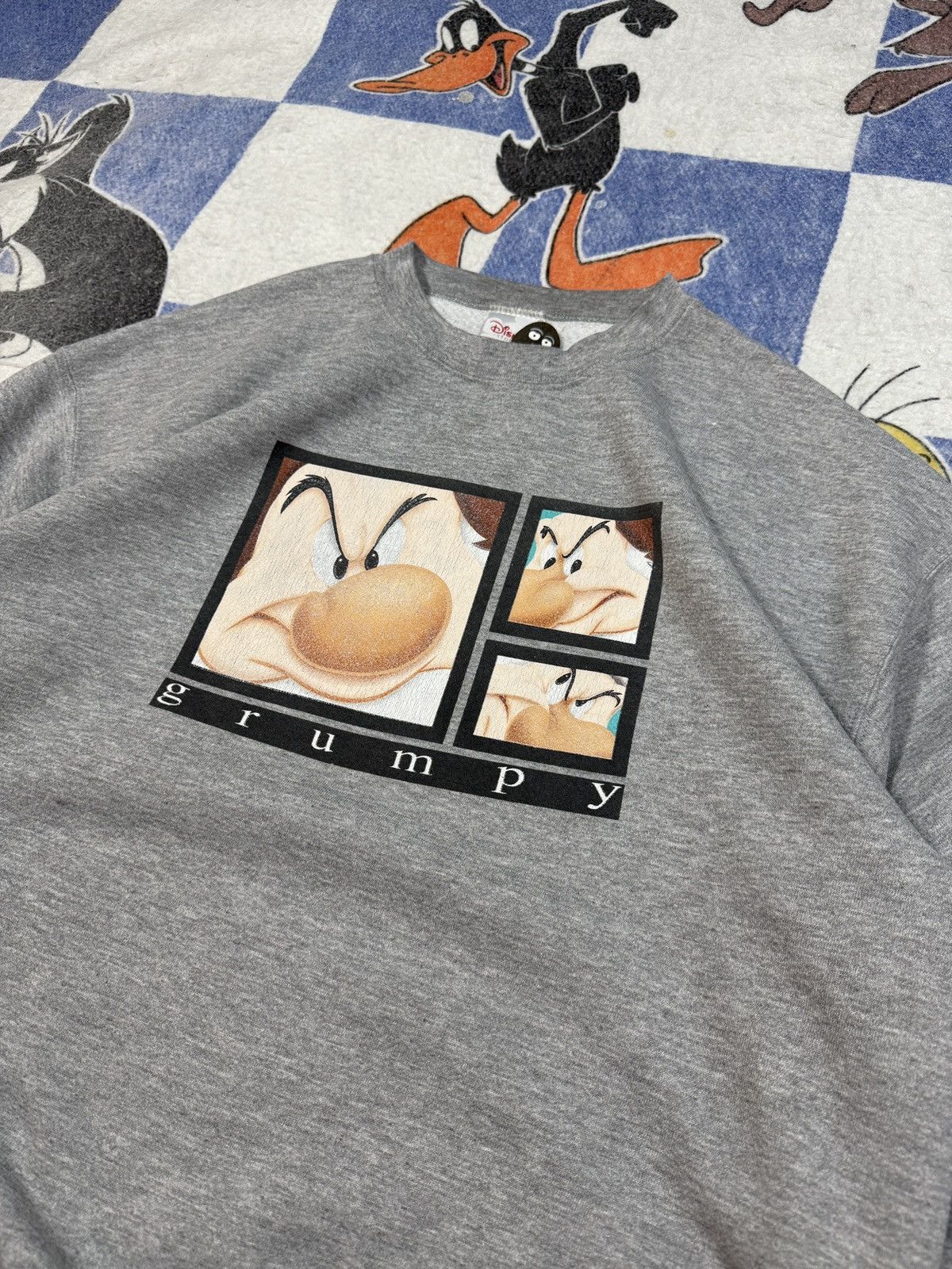 Disney Vintage Snow White grumpy crewneck sweatshirt Size US XL / EU 56 / 4 - 2 Thumbnail