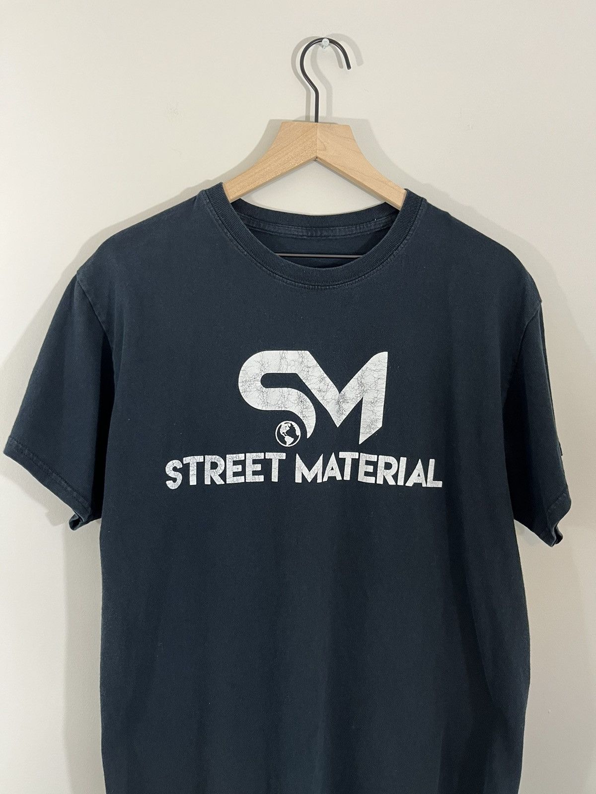 Vintage STREET MATERIAL Faded Logo Tee Size US L / EU 52-54 / 3 - 7 Thumbnail