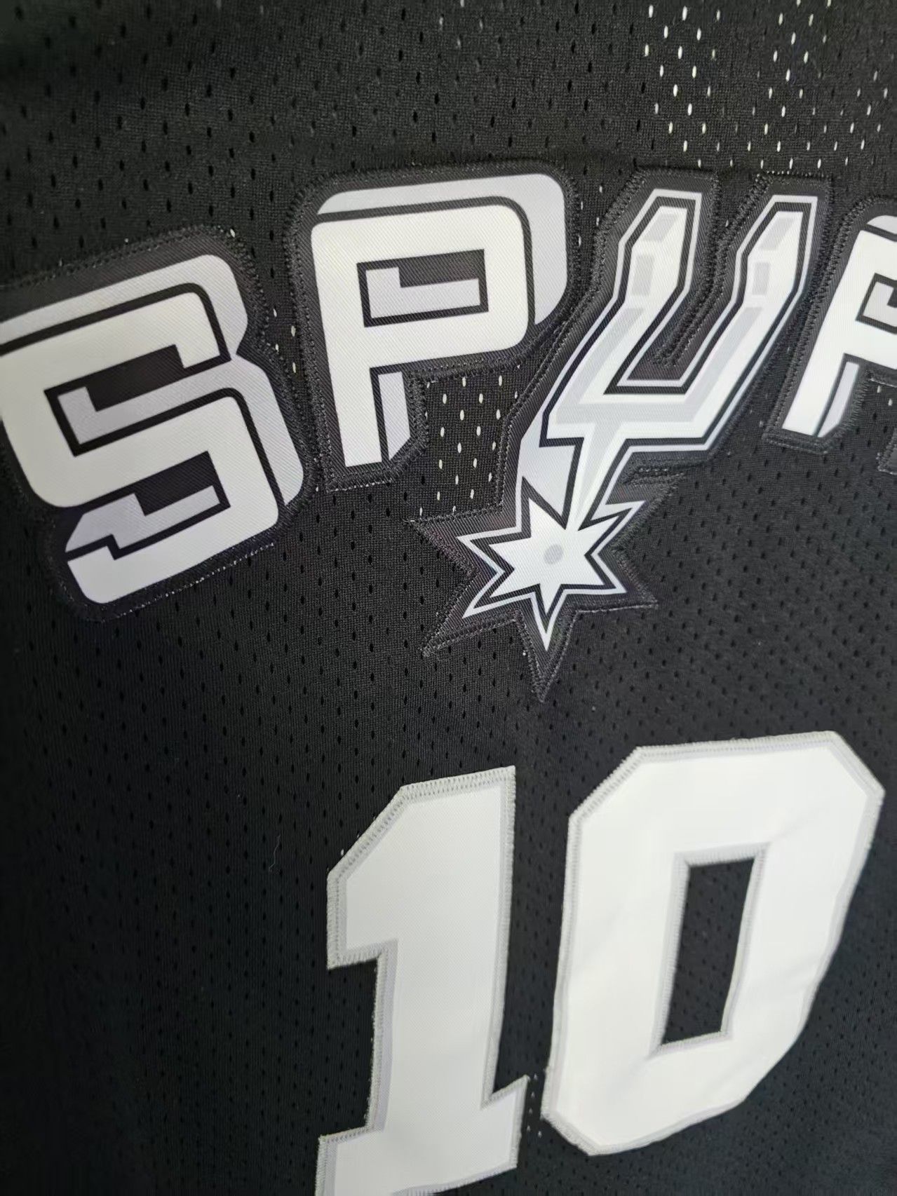 NBA San Antonio Spurs 10 Dennis Rodman Jersey Stitched Size US M / EU 48-50 / 2 - 3 Thumbnail