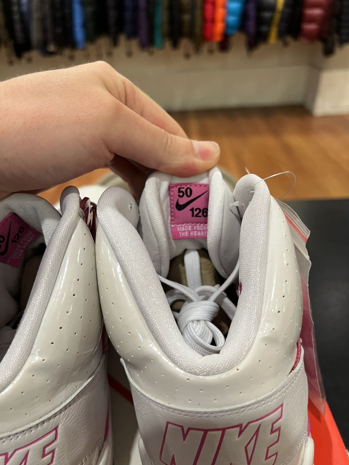 Nike Nike Air Trainer SC High SR Cares Breast Cancer Awareness Size US 13 / EU 46 - 7 Thumbnail